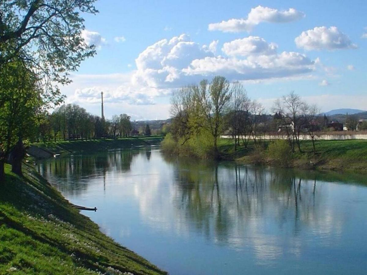 Appartement Apartmant Sandra - Big Terace And Free Parking à Karlovac Extérieur photo